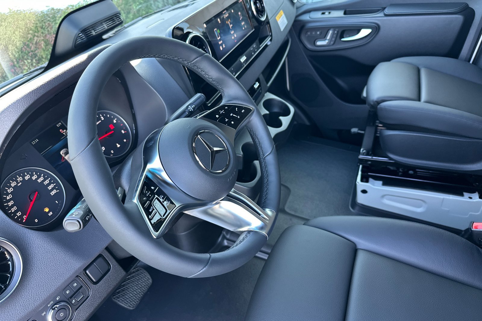 New 2026 Mercedes-Benz Sprinter 2500 image 10