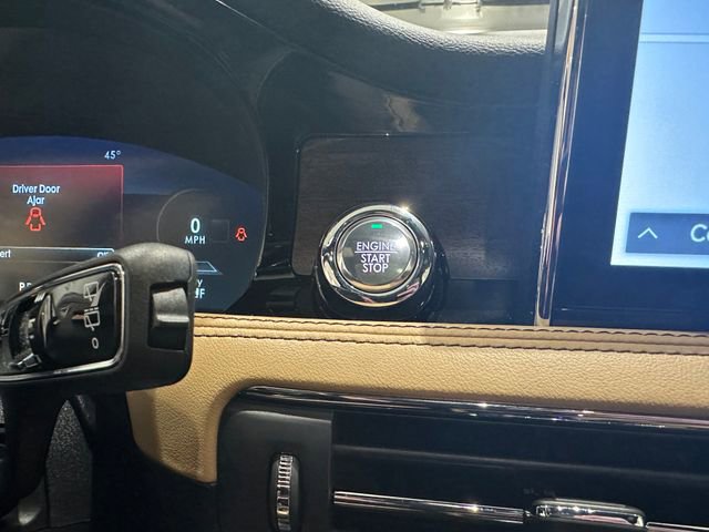 Used 2022 Lincoln Corsair Reserve w/ Equipment Group 201A image 18