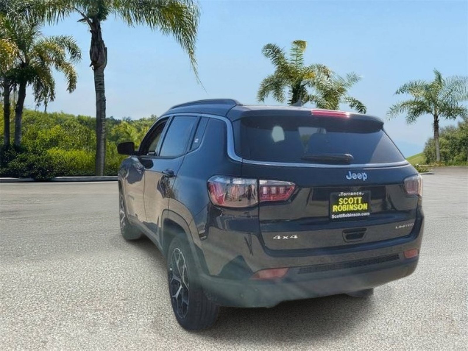 New 2026 Jeep Compass Limited w/ Sun, Sound & Navigation Group AWD/4WD image 3