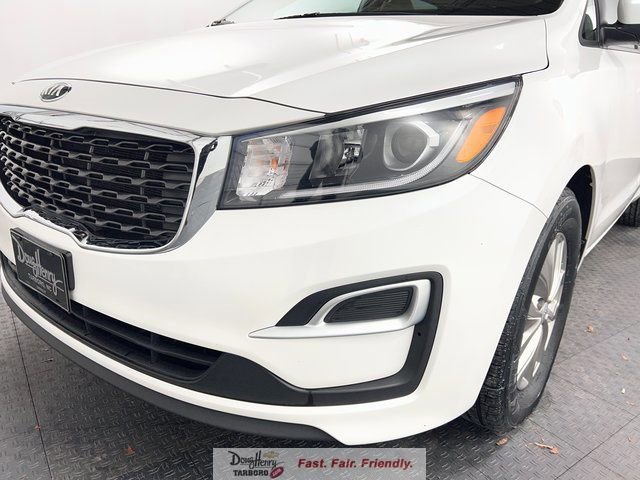 Used 2020 Kia Sedona LX image 11