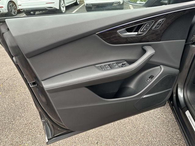 Used 2023 Audi Q8 Premium Plus w/ Premium Plus Package AWD/4WD image 20