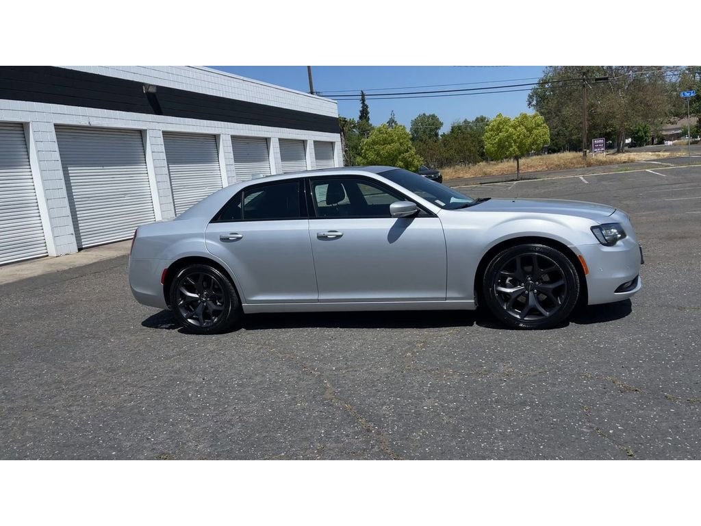 Used 2023 Chrysler 300 S image 4