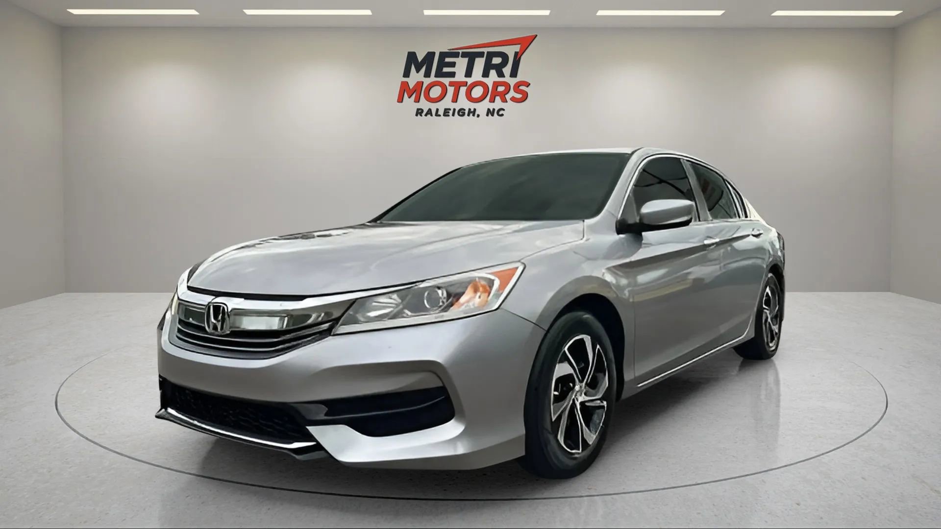 Used 2017 Honda Accord LX image 2
