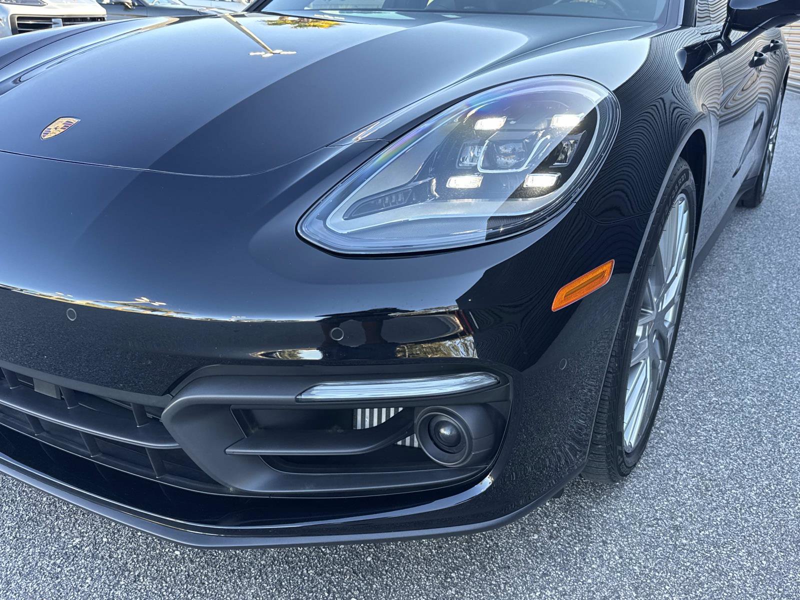 Certified 2023 Porsche Panamera Platinum Edition image 11