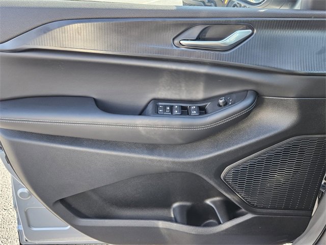 New 2025 Jeep Grand Cherokee L Laredo image 15