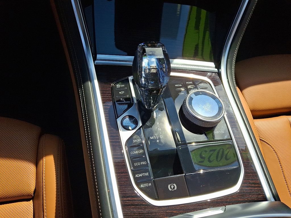 Used 2025 BMW 840i xDrive AWD/4WD image 17