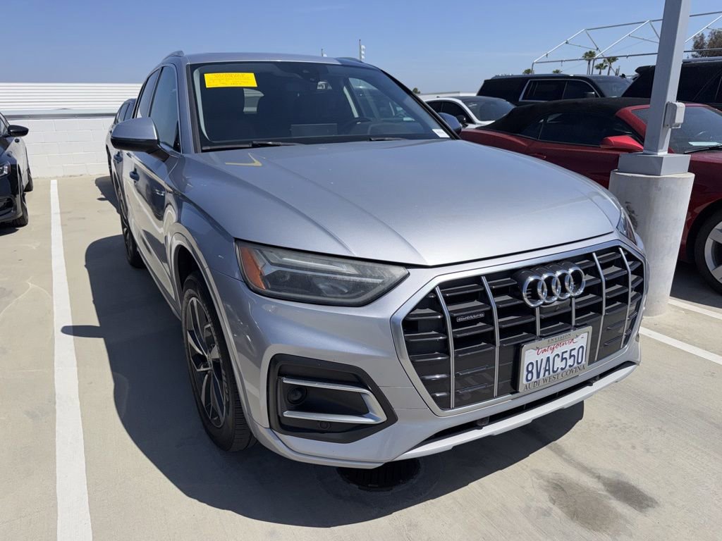 Used 2021 Audi Q5 2.0T Premium Plus w/ Premium Plus Package AWD/4WD image 3
