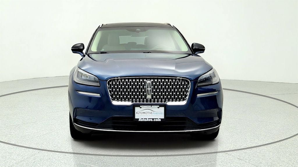 Used 2022 Lincoln Corsair Reserve w/ Luxury Package AWD/4WD image 2