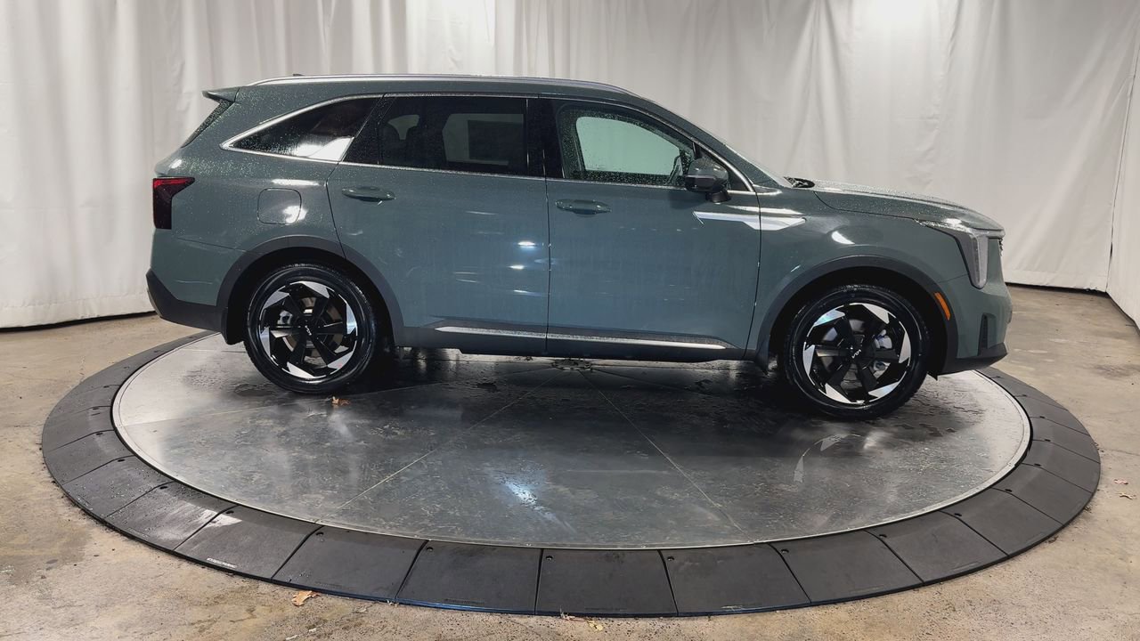 New 2026 Kia Sorento EX image 2