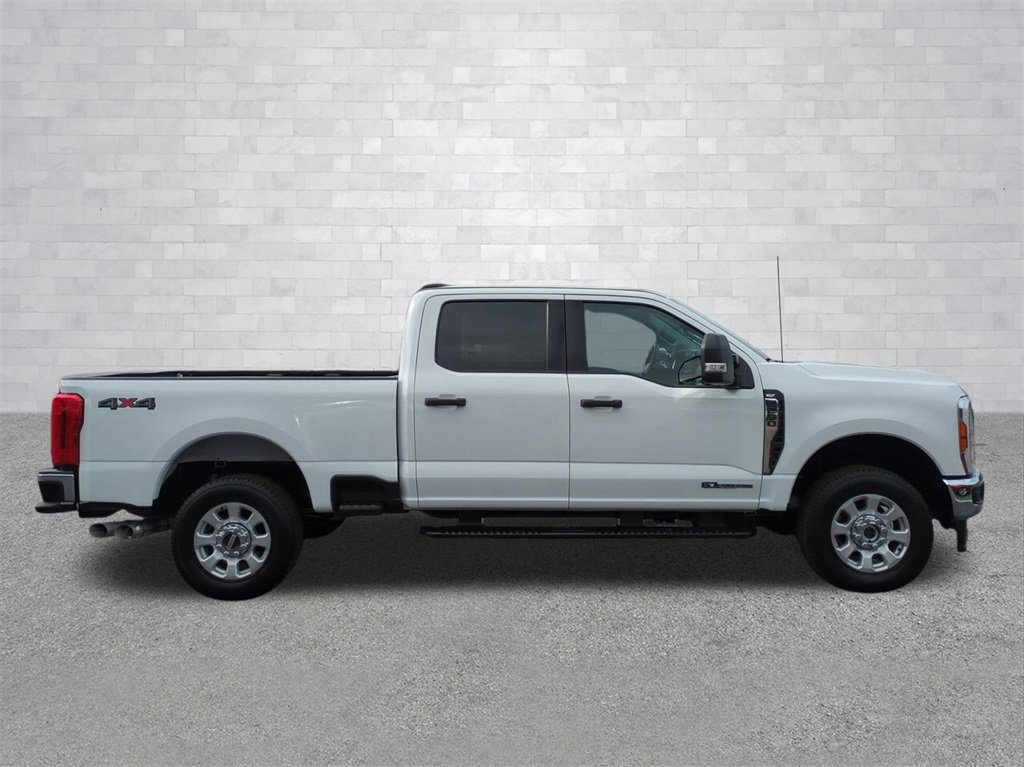 Used 2024 Ford F250 XLT image 3