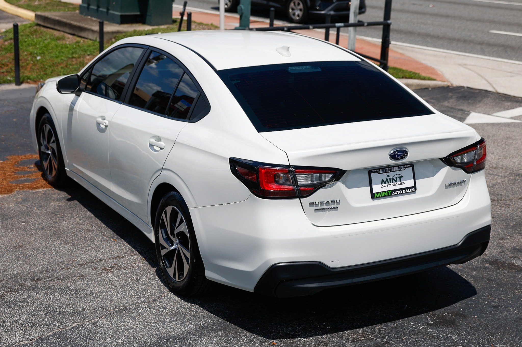 Used 2025 Subaru Legacy Premium AWD/4WD image 8