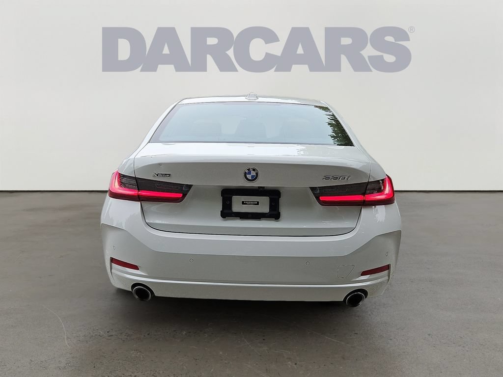 Used 2023 BMW 330i xDrive Sedan w/ Driving Assistance Package AWD/4WD image 5