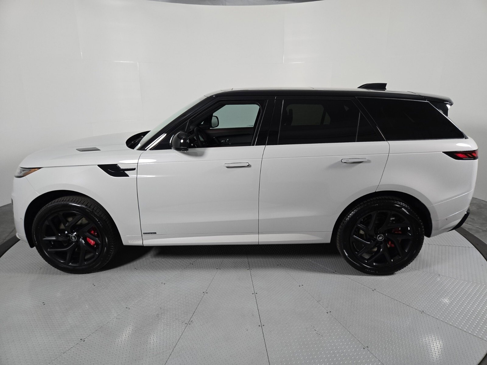 New 2025 Land Rover Range Rover Sport Autobiography image 6