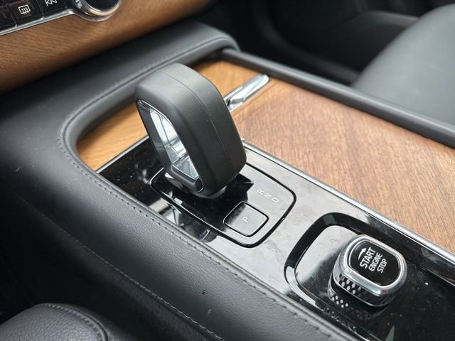 Certified 2023 Volvo XC90 B6 Plus w/ Protection Package Premier image 21