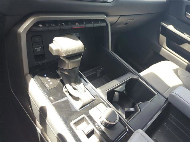 Used 2024 Toyota Tundra Limited AWD/4WD image 10