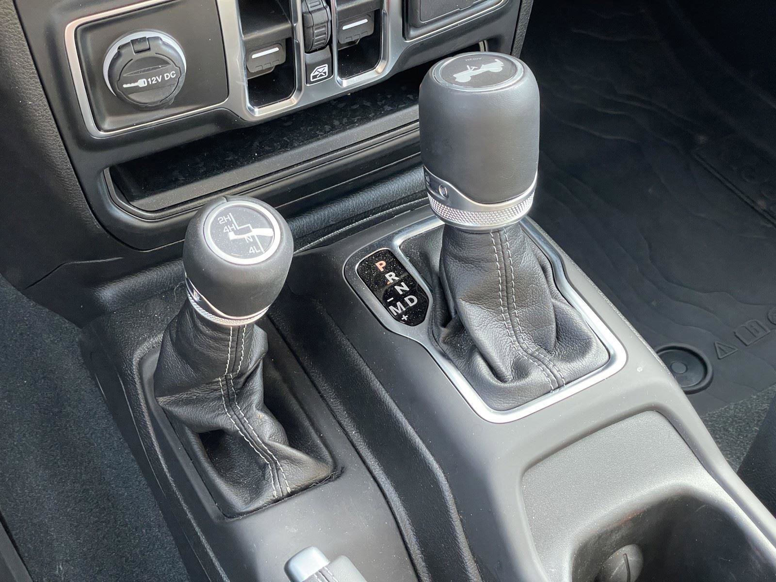 Used 2024 Jeep Wrangler Sahara w/ Safety Group image 23