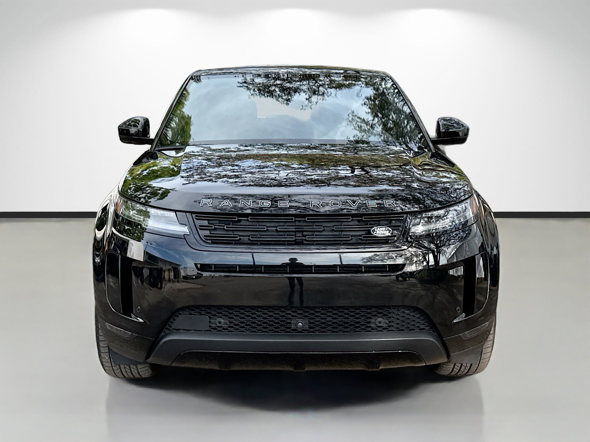 Used 2026 Land Rover Range Rover Evoque S image 8