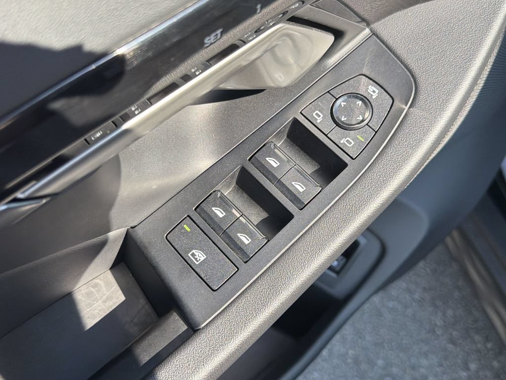 Used 2024 BMW 530i RWD image 22