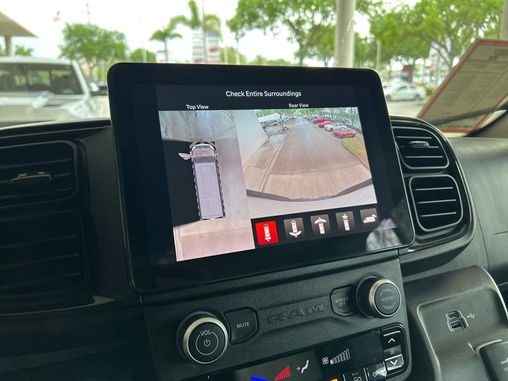 Used 2024 RAM ProMaster 3500 w/ Delivery Van Package image 9