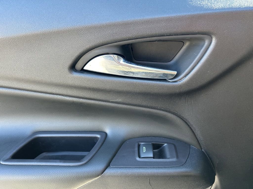 Used 2020 Chevrolet Equinox LT image 40