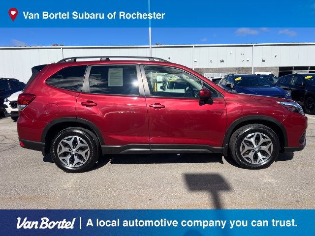 Certified 2024 Subaru Forester Premium AWD/4WD image 7