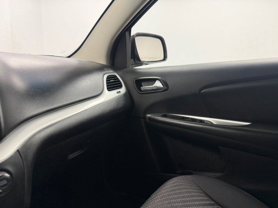 Used 2017 Dodge Journey SE w/ Flexible Seating Group FWD image 63