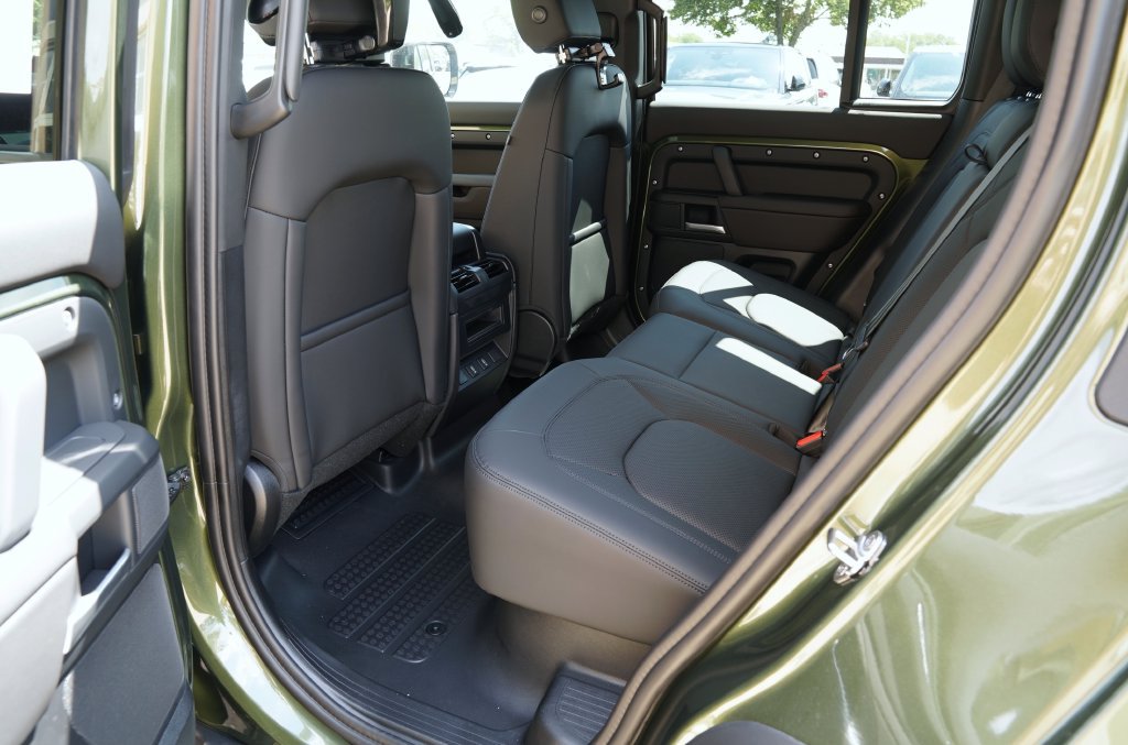 New 2026 Land Rover Defender 110 S AWD/4WD image 29