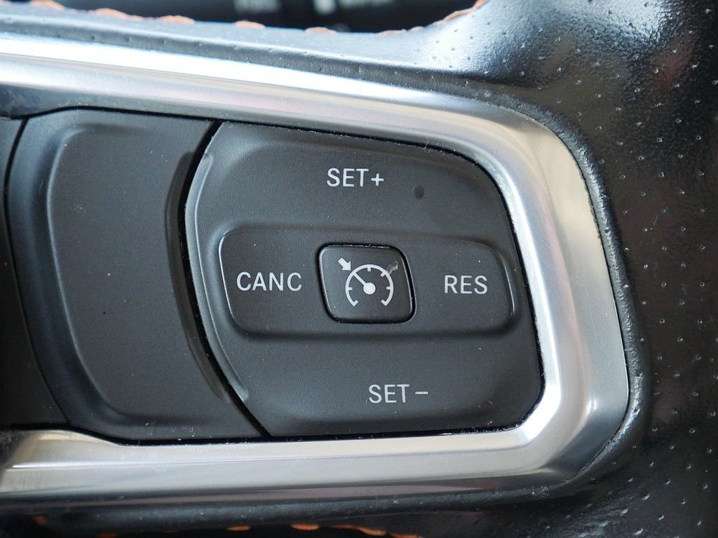 Used 2020 Jeep Gladiator Mojave w/ LED Lighting Group AWD/4WD image 32