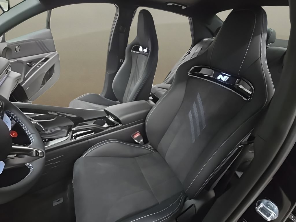 New 2026 Hyundai Elantra N FWD image 14