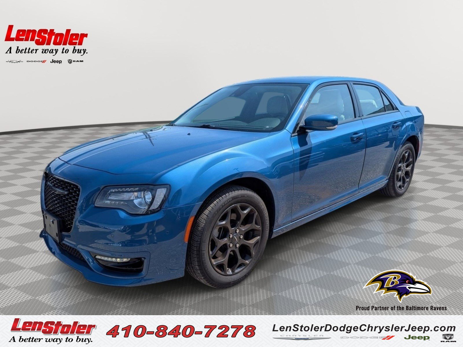 Used 2023 Chrysler 300 Touring L w/ Popular Equipment Group image 1