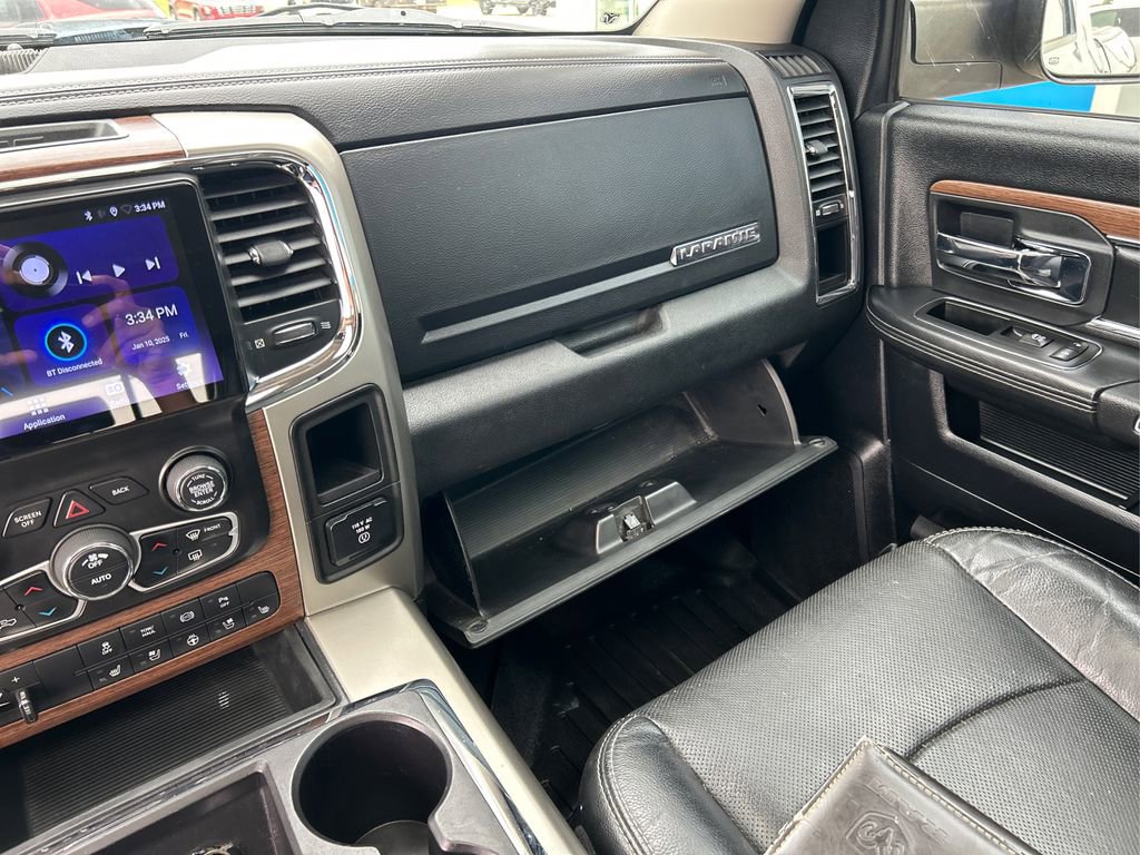 Used 2015 RAM 2500 Laramie w/ Black Appearance Group AWD/4WD image 25