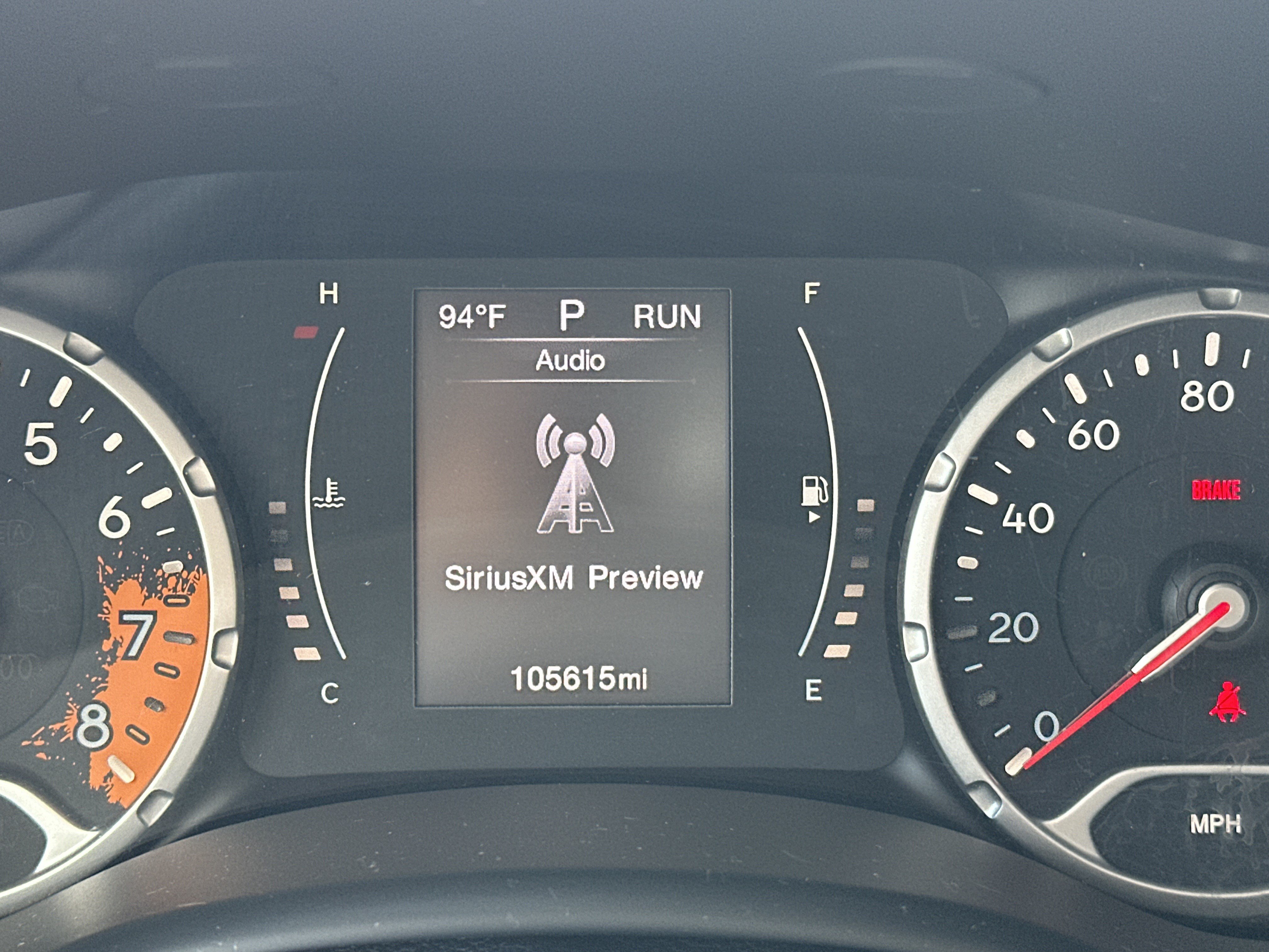 Used 2015 Jeep Renegade Latitude w/ Popular Equipment Group FWD image 21