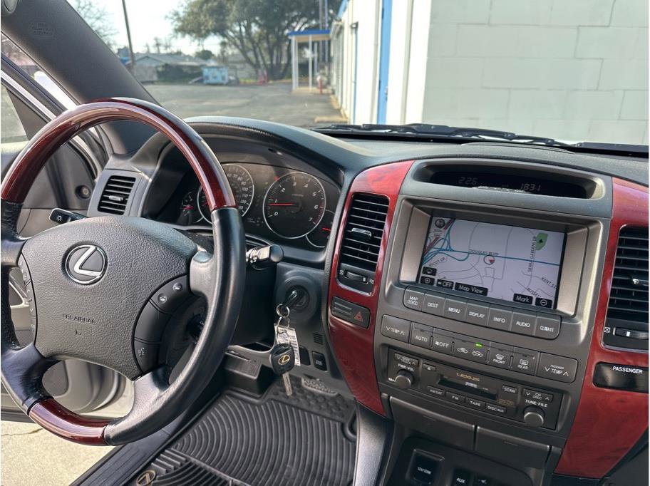 Used 2009 Lexus GX 470 image 37