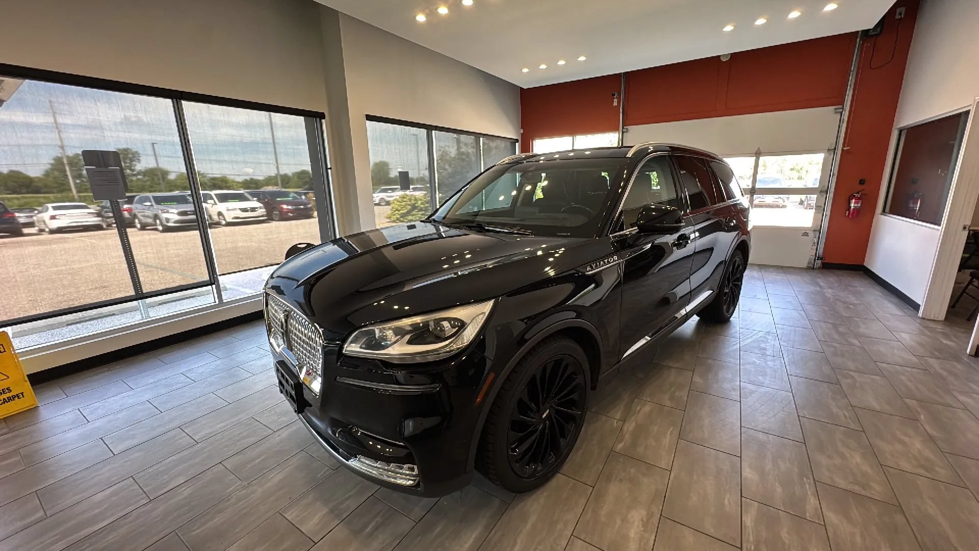 Used 2020 Lincoln Aviator Reserve w/ Equipment Group 202A AWD/4WD image 46