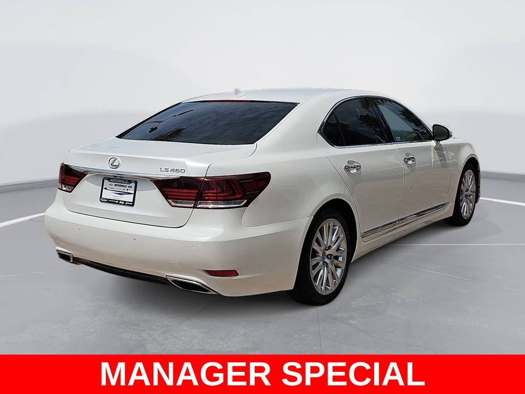 Used 2016 Lexus LS 460 w/ Comfort Package RWD image 3