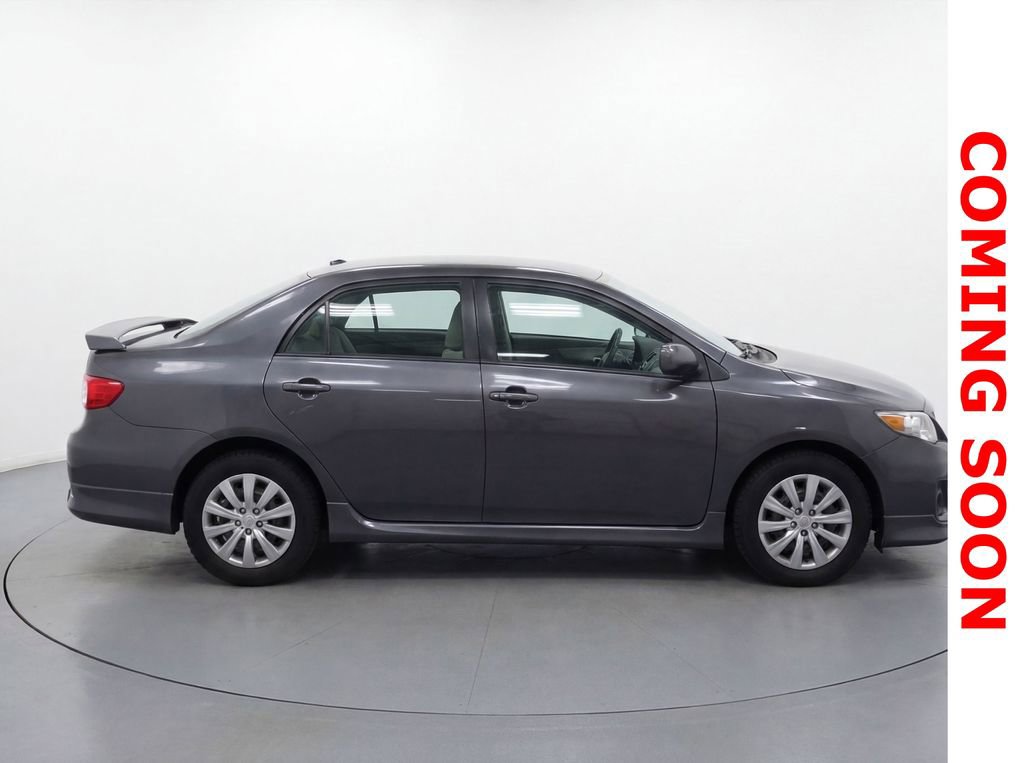 Used 2013 Toyota Corolla LE image 10