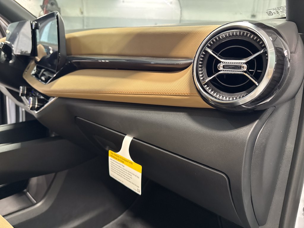 New 2027 Chevrolet Equinox ACTIV w/ Safety and Technology Package AWD/4WD image 33