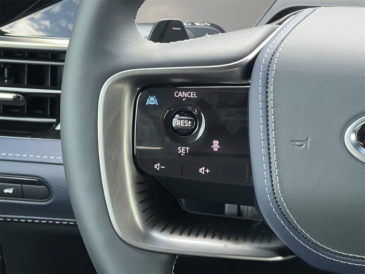 New 2026 INFINITI QX80 4WD image 12