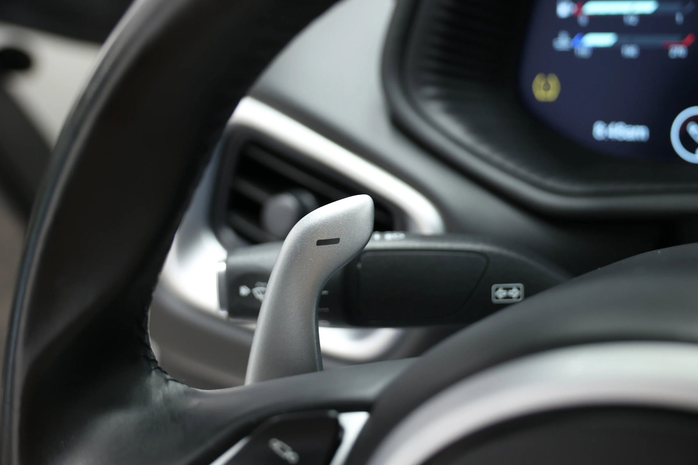 Used 2018 Aston Martin DB11 Coupe image 24