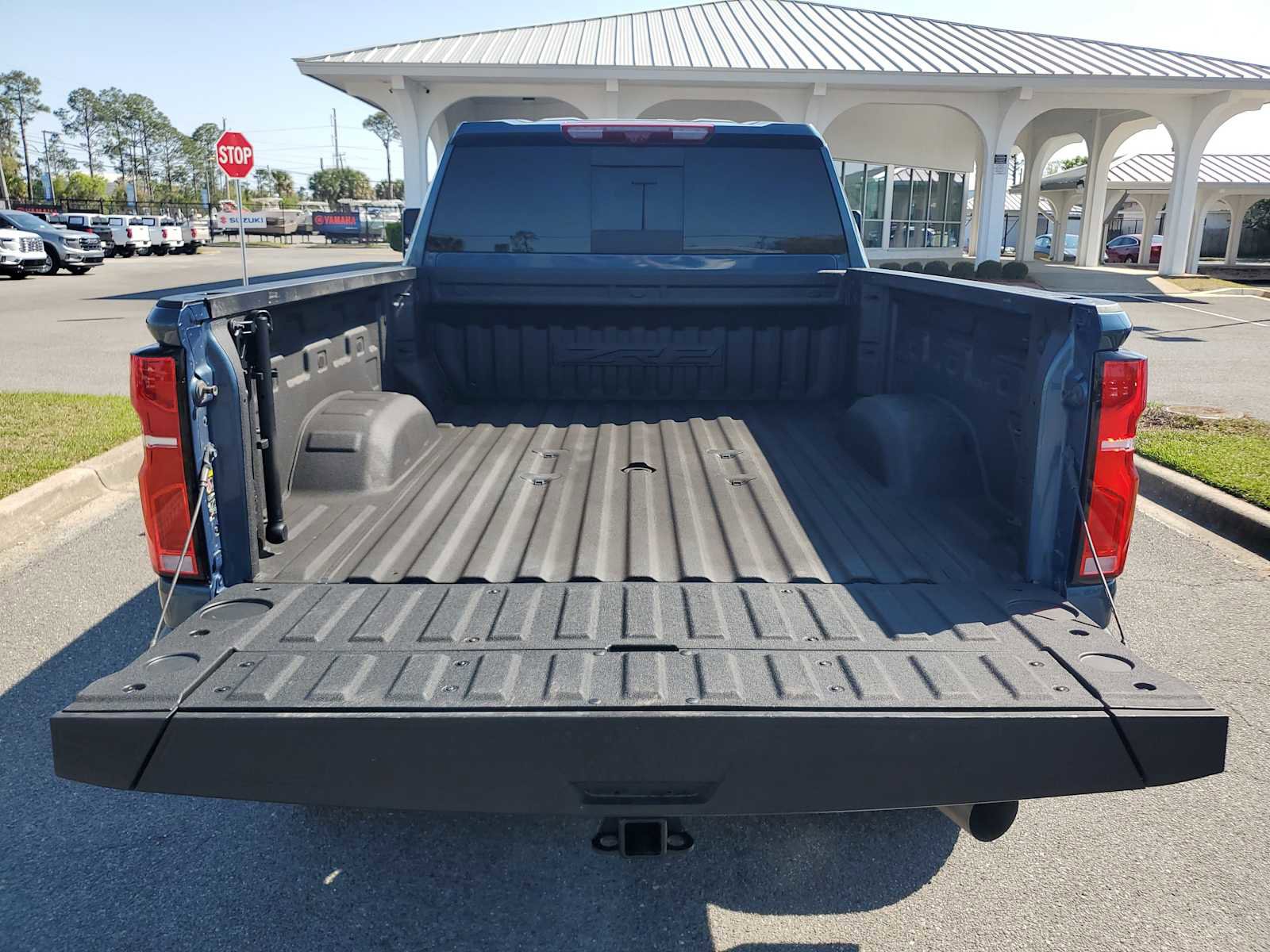 Certified 2024 Chevrolet Silverado 2500 ZR2 w/ Technology Package image 5