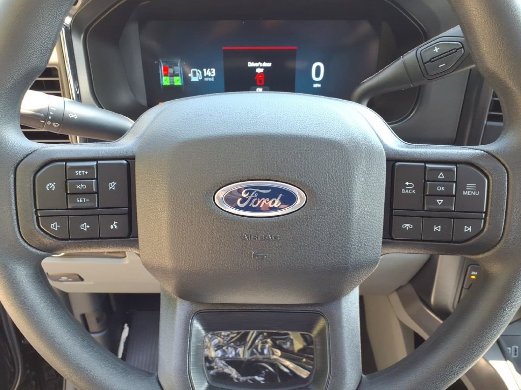 New 2026 Ford F250 XLT w/ XLT Premium Package AWD/4WD image 25