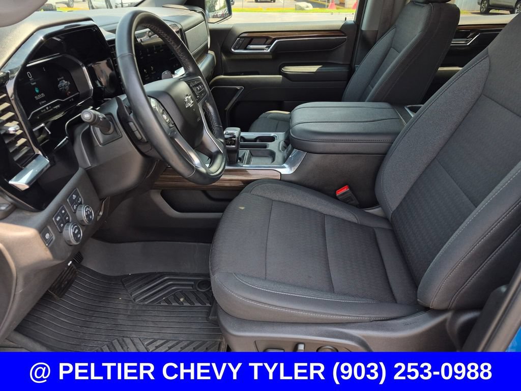 Used 2023 Chevrolet Silverado 1500 RST AWD/4WD image 30