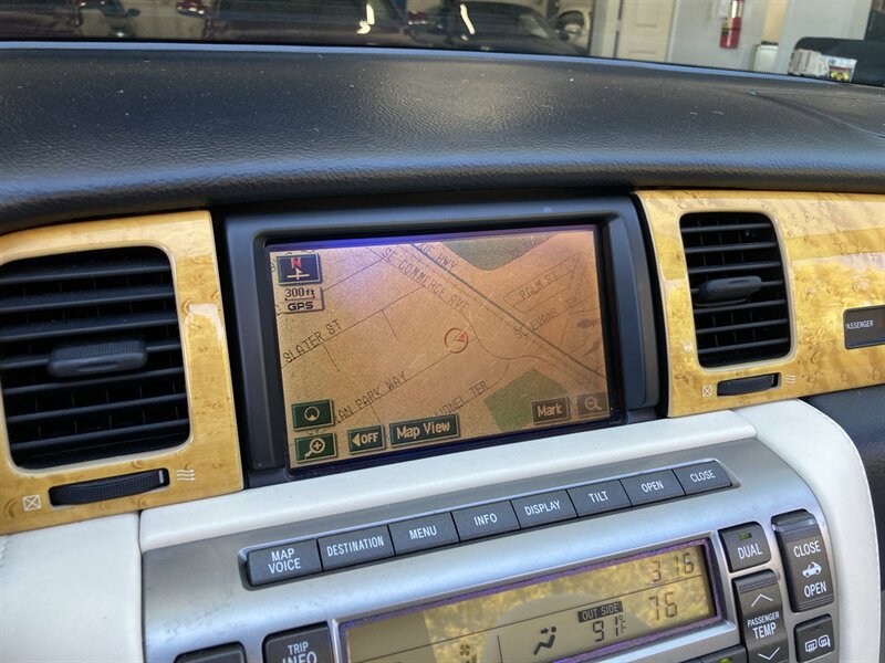 Used 2005 Lexus SC 430 Convertible RWD image 25