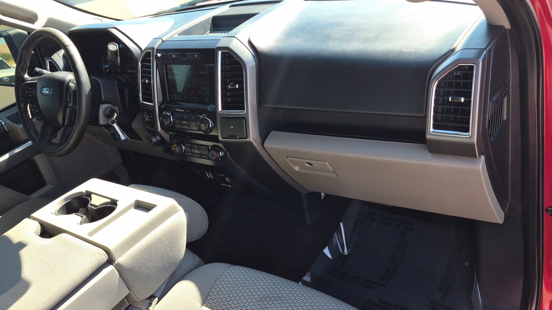 Used 2016 Ford F150 XLT w/ Equipment Group 301A Mid AWD/4WD image 29