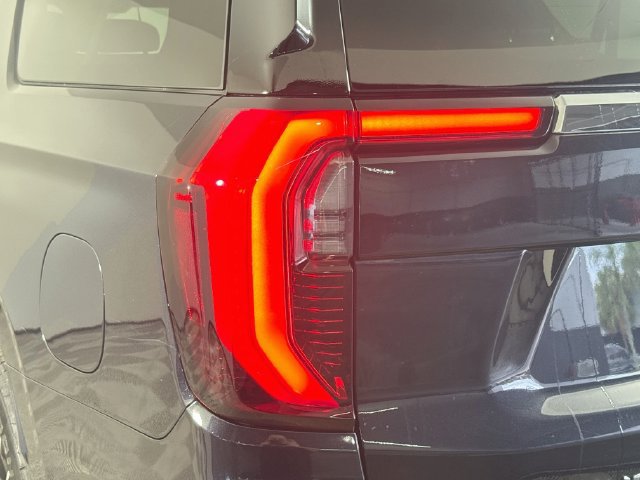 Used 2025 GMC Yukon XL Elevation RWD image 35