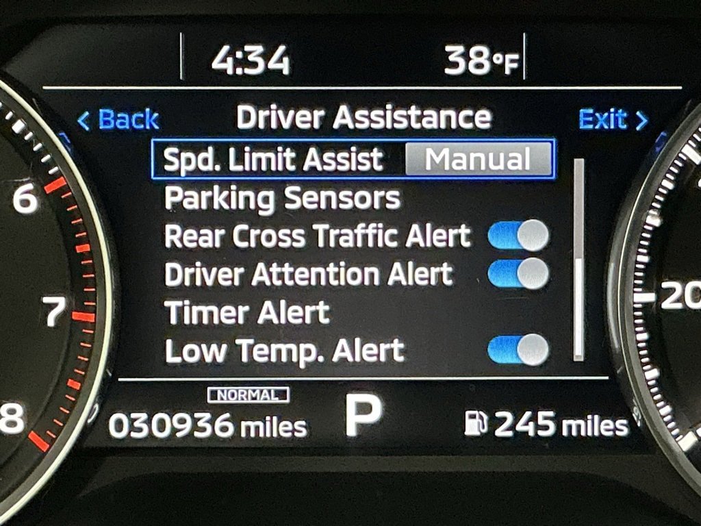 Used 2022 Mitsubishi Outlander SEL image 35