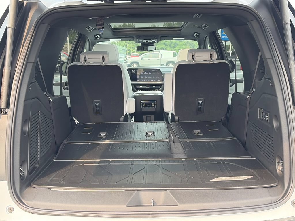 New 2026 Chevrolet Tahoe Premier w/ Sun And Tow Package AWD/4WD image 7