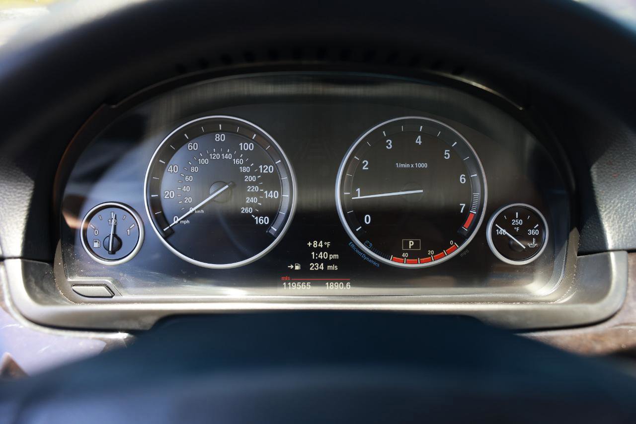 Used 2012 BMW 528i Sedan RWD image 29