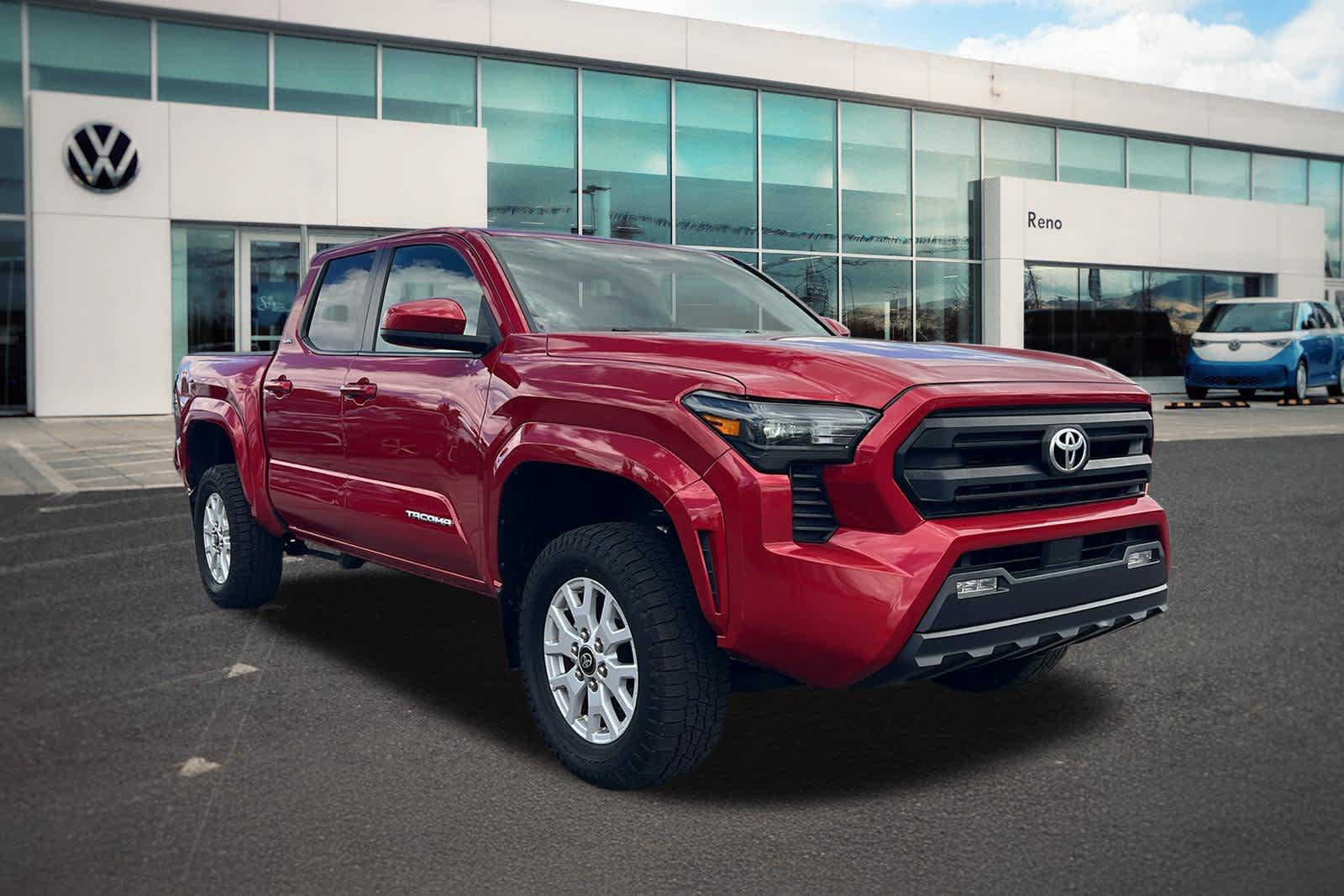 Used 2024 Toyota Tacoma SR5 AWD/4WD video 3