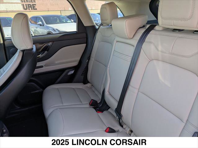 New 2025 Lincoln Corsair FWD image 12